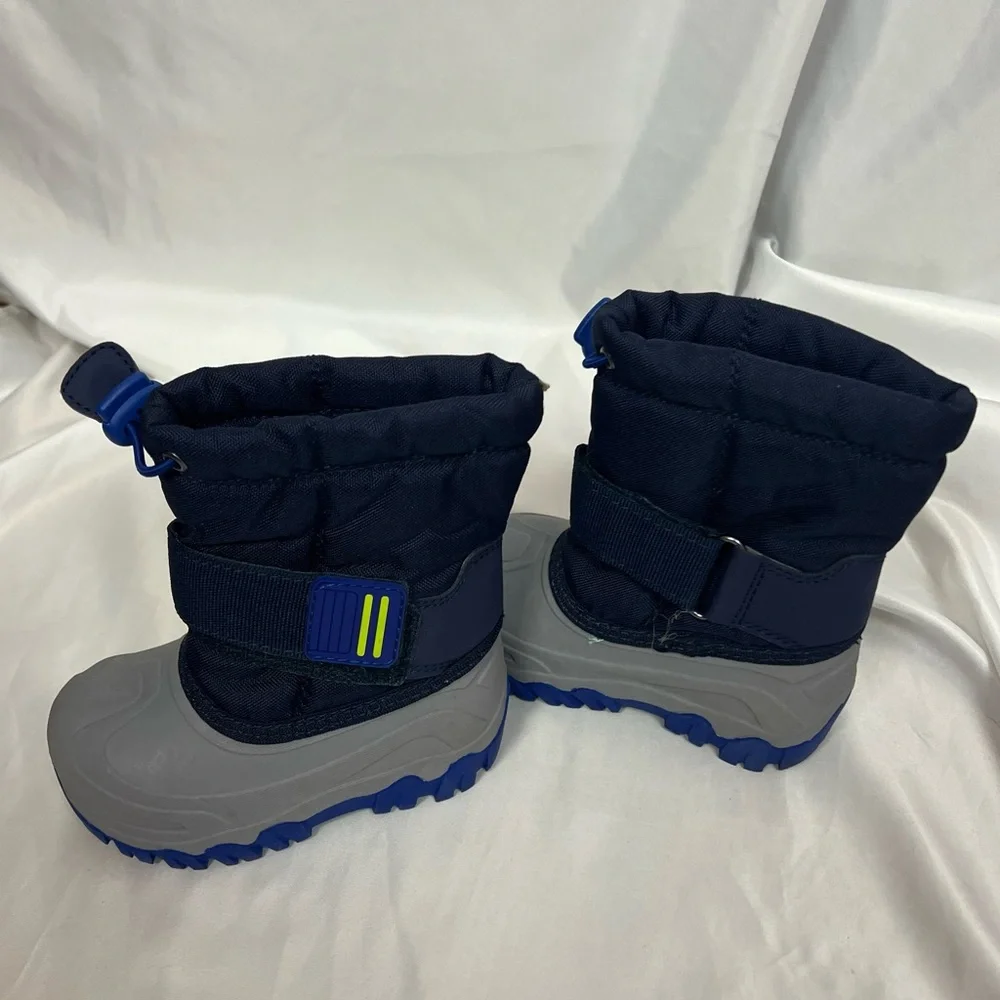 Cat & Jack Blue and Gray Thermolite Snow Boots, size 7